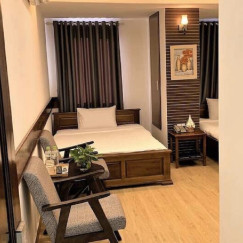 Khách sạn 3 sao cần bán, Tân Bình, HCM. 50 tỷ, 36 phòng, DTSD 964m2, đang cho thuê 210 triệu/ tháng Khách sạn 3 sao cần bán, Tân Bình, HCM. 50 tỷ, 36 phòng, DTSD 964m2, đang cho thuê 210 triệu/ tháng
